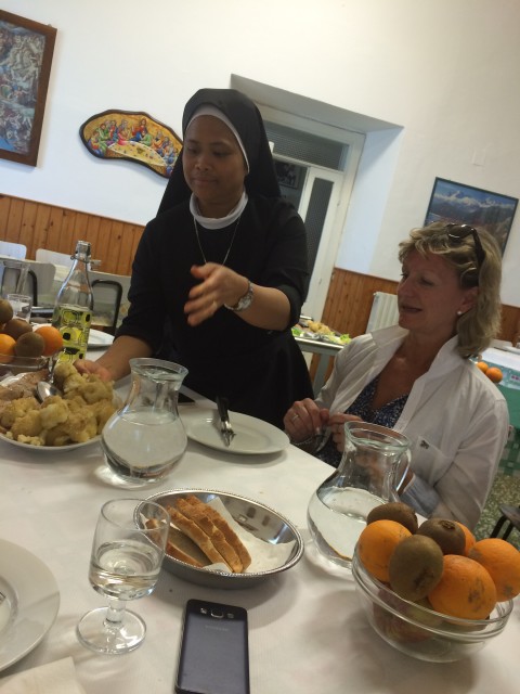 lunch hos nunnor